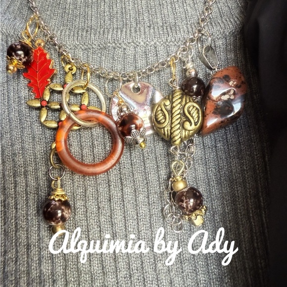 Muli charms colorful necklace - Picture 2 of 3